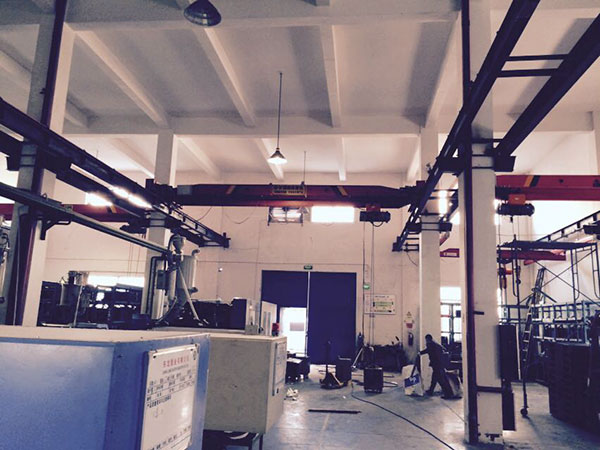 300T加大臺(tái)面真空機(jī)